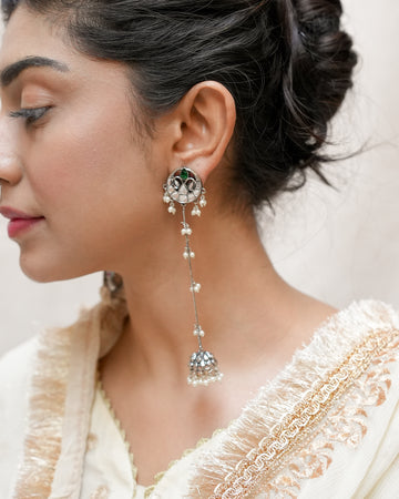 Noor Dangling Jhumki