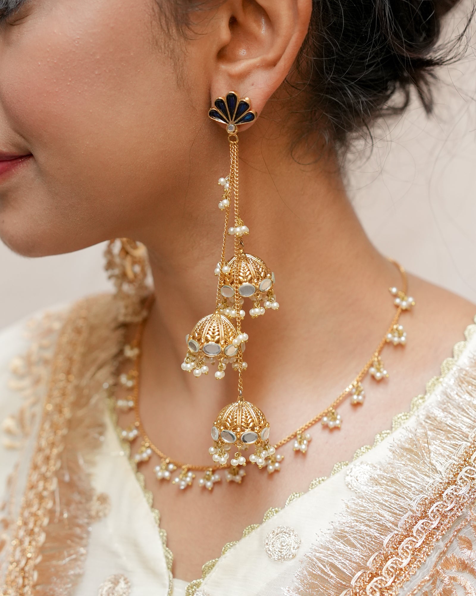 Zenia Dangling Earrings