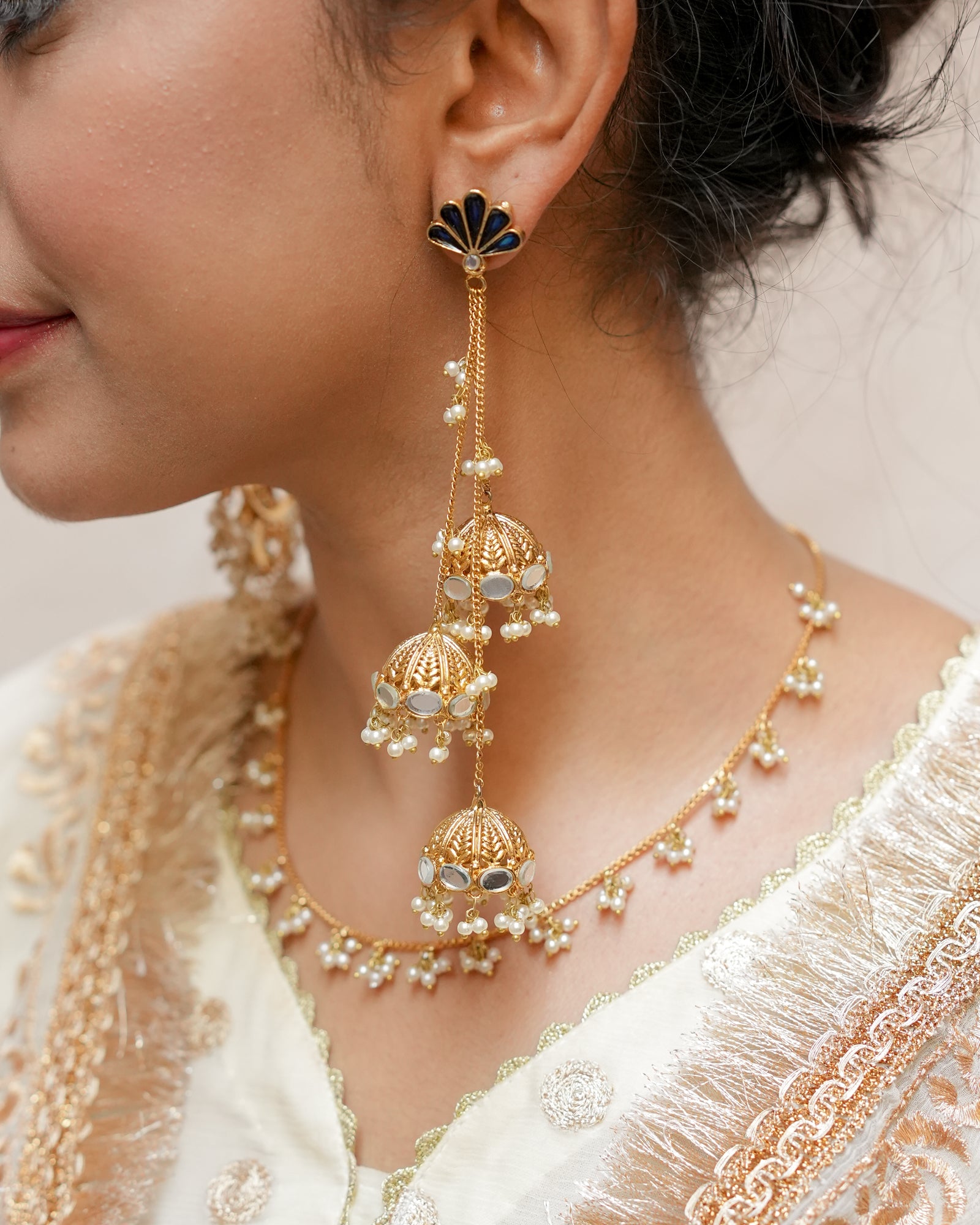 Zenia Dangling Earrings