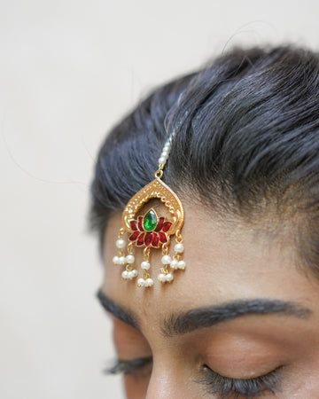 Zenia Matha Tikka